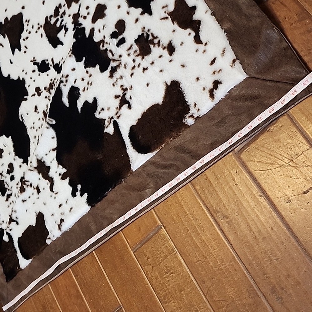 Nativo Cow Print Plush White Black Brown Print 49×60 Rug Bed Throw Western Decor - Picture 4 of 10